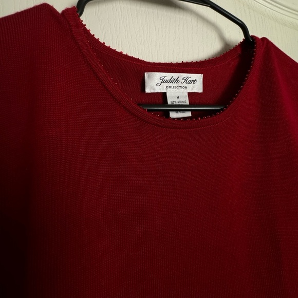 Vintage top red with small beads on collar - Picture 3 of 5